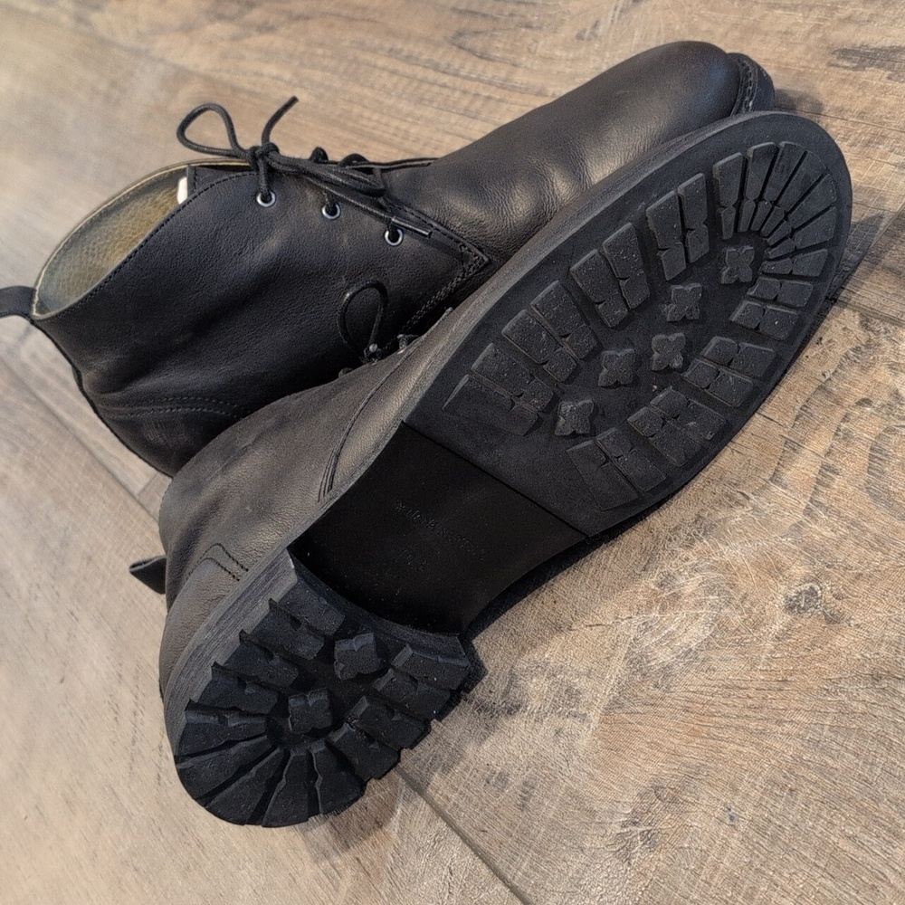Banana Republic Leather Chukka Boots - Black - Picture 2 of 4